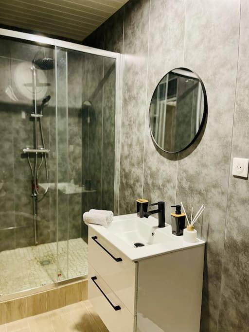 Calme & Cosy, A 2 Pas Du Centre Apartamento Avize Exterior foto