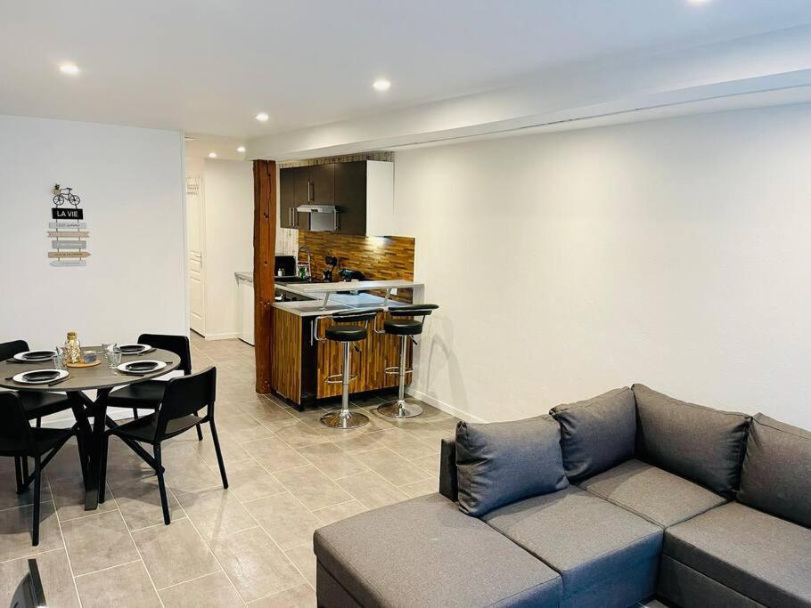 Calme & Cosy, A 2 Pas Du Centre Apartamento Avize Exterior foto
