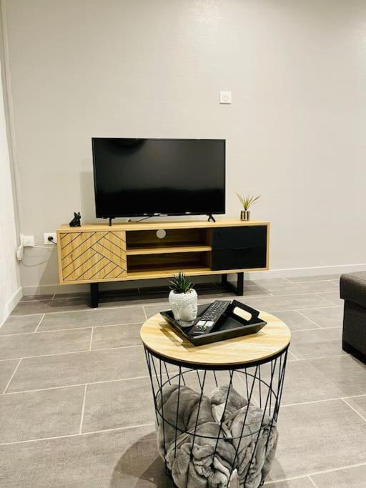 Calme & Cosy, A 2 Pas Du Centre Apartamento Avize Exterior foto